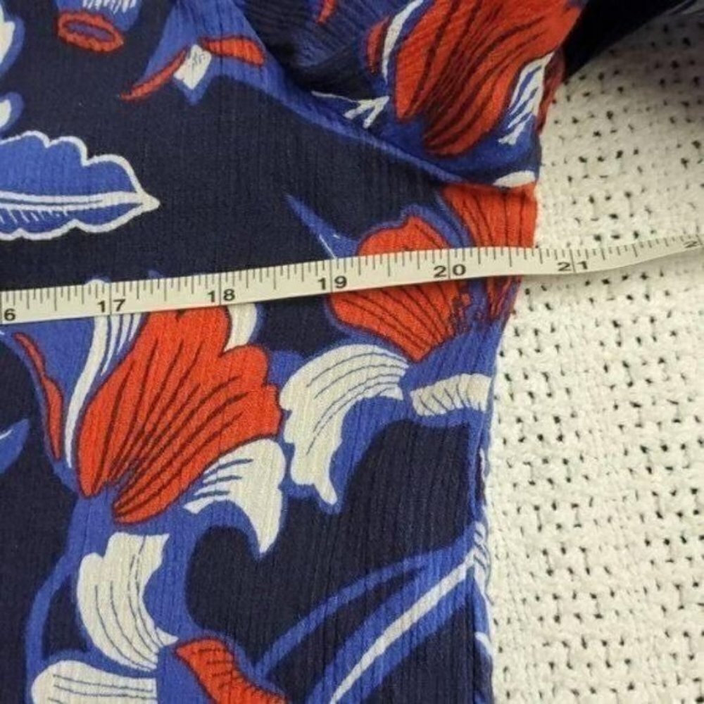 J. Crew Red, White & Blue Floral V-neck Embellished Sz. L Tunic - Picture 6 of 7